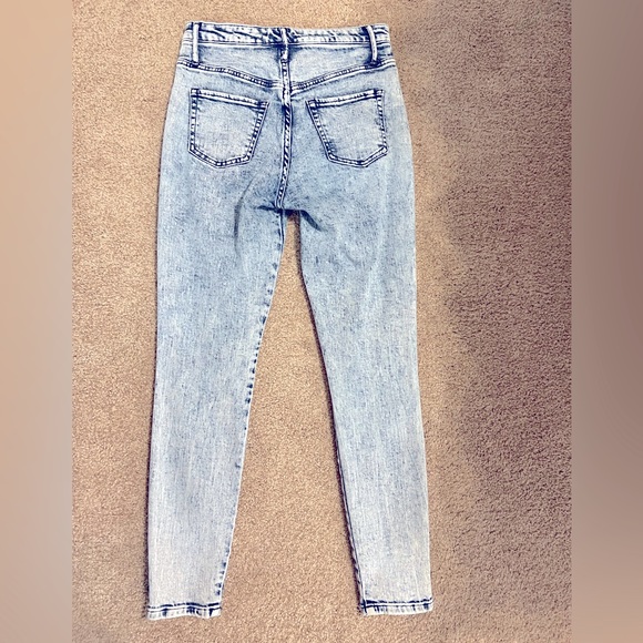 Wild Fable (Target) High Rise Acid Wash Skinny Jeans - Picture 4 of 5